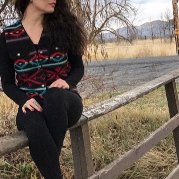 ✅ *SOLD* Pendleton Vest - Picture 2 of 5